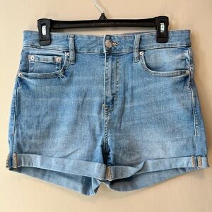 Aeropostale high rise curvy midi short size 8 blue denim no distressing cuffed
